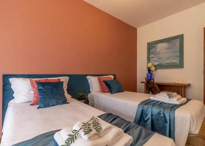 Scariceddu 住宿加早餐酒店 里波斯托